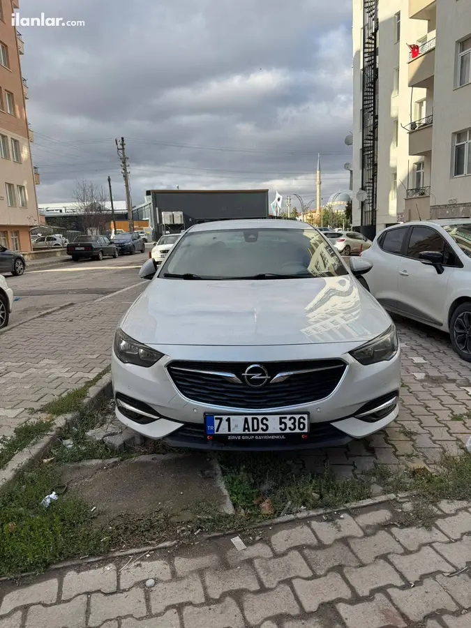 2019 Opel Insignia 1.6 CDTI dizel otomatik otomobil - Fotoğraf 1