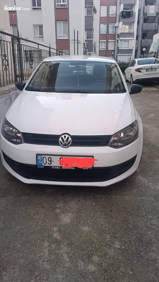 2013 Volkswagen Polo 1.2 benzinli manuel otomobil - Fotoğraf 1