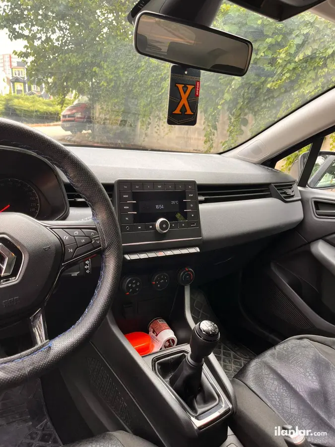 2023 Renault Clio 1.0 SCe benzinli manuel otomobil - Fotoğraf 3