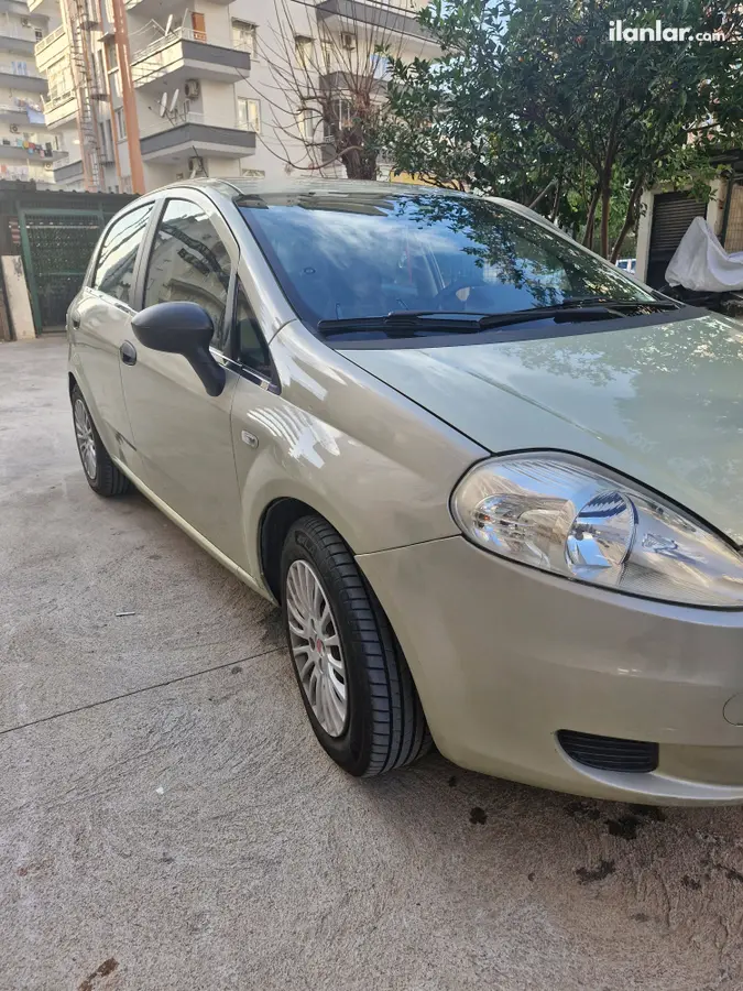 2006 Fiat Punto Grande 1.4 benzinli manuel otomobil - Fotoğraf 1