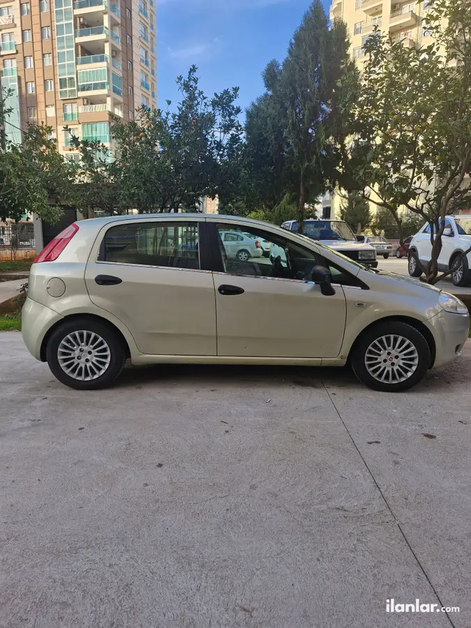 2006 Fiat Punto Grande 1.4 benzinli manuel otomobil - Fotoğraf 2