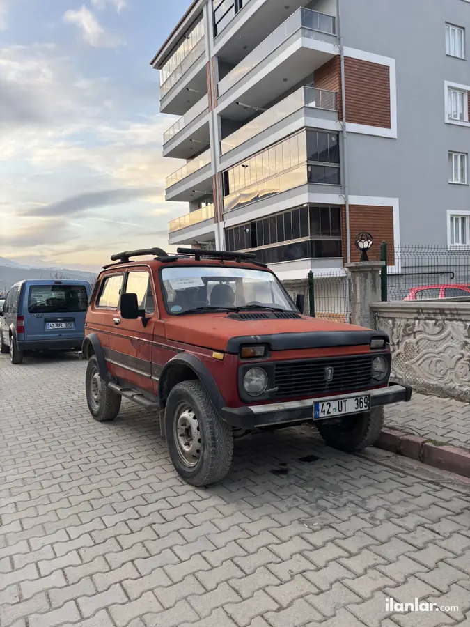 1995 Lada Niva 1.7i benzinli manuel arazi, SUV, Pick-up - Fotoğraf 1