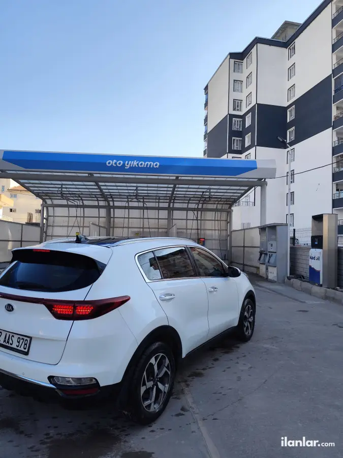 2020 Kia Sportage 1.6 CRDI dizel yarı Otomatik arazi, SUV, Pick-up - Fotoğraf 1