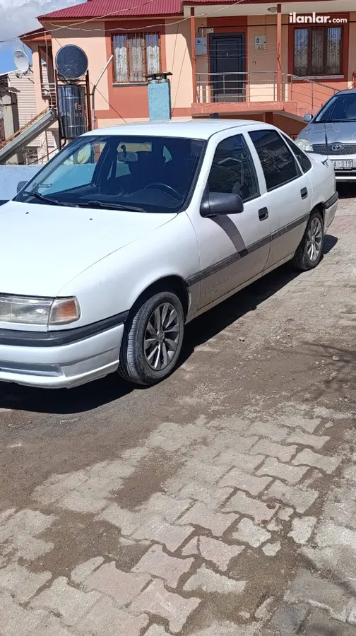 1993 Opel Vectra 1.8 lPG manuel otomobil - Fotoğraf 2