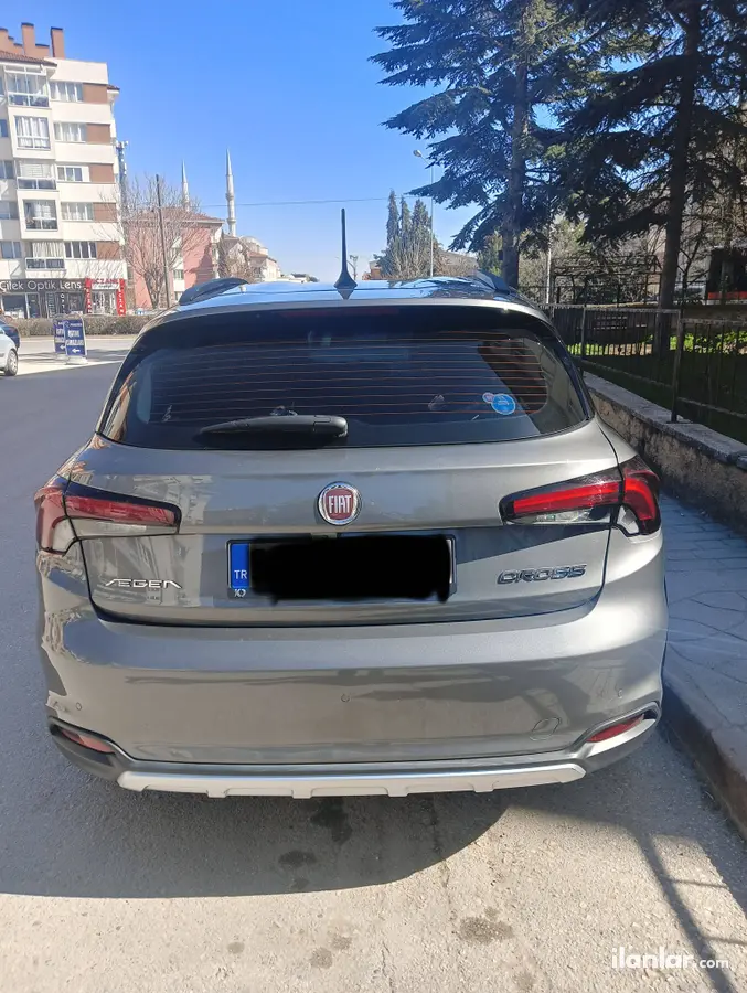 2023 Fiat Egea Cross 1.4 Fire benzinli manuel arazi, SUV, Pick-up - Fotoğraf 2