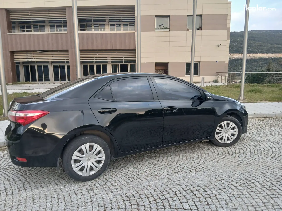 2014 Toyota Corolla 1.33 benzinli manuel otomobil - Fotoğraf 2