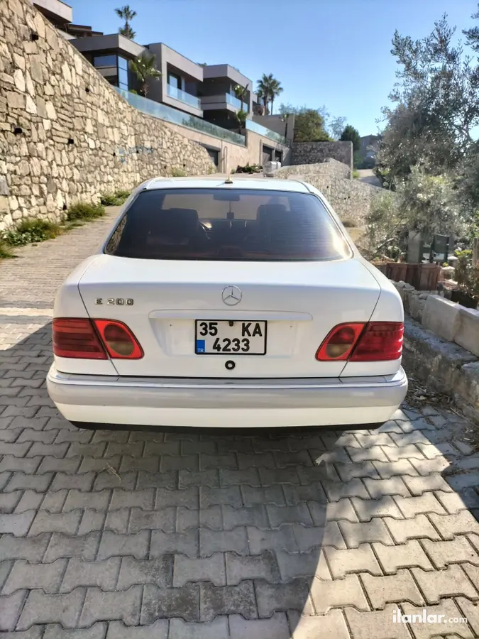 1998 Mercedes - Benz E 200 benzinli otomatik otomobil - Fotoğraf 3