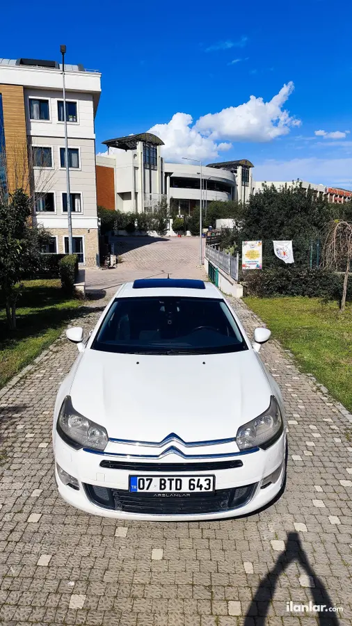 2013 Citroen C5 1.6 e-HDi dizel yarı Otomatik otomobil - Fotoğraf 1