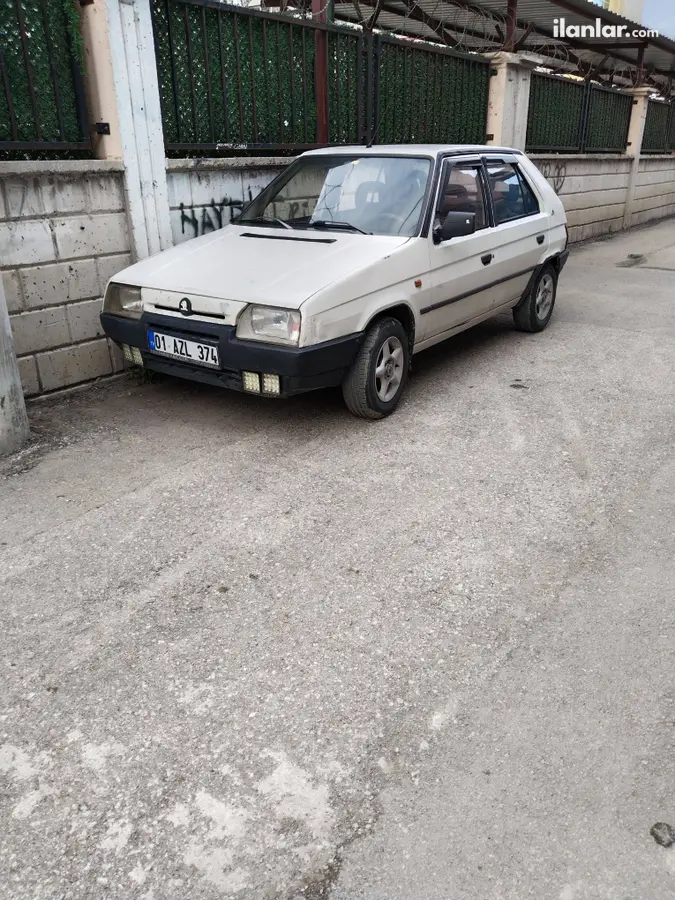 1994 Skoda Favorit 1.3 diğer manuel otomobil - Fotoğraf 1