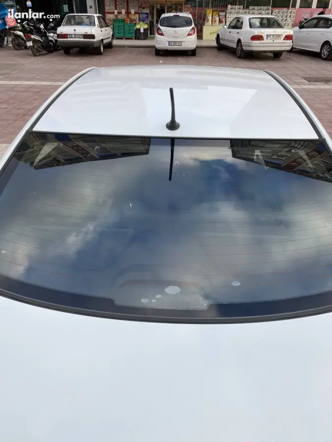 2012 Hyundai Accent Blue 1.6 CRDI dizel otomatik otomobil - Fotoğraf 3