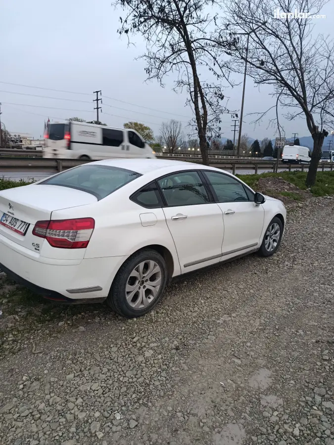 2012 Citroen C5 1.6 HDi dizel yarı Otomatik otomobil - Fotoğraf 2