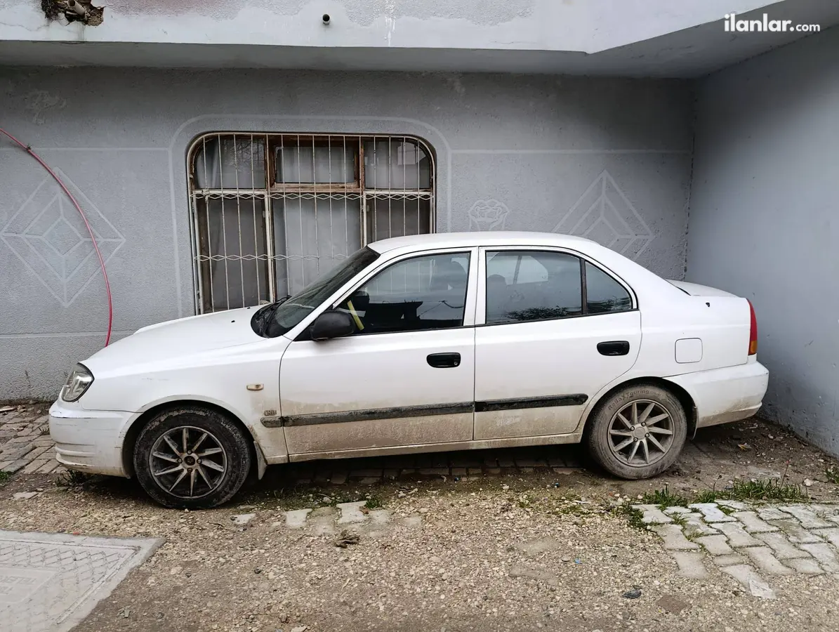 2006 Hyundai Accent 1.5 CRDi dizel manuel otomobil - Fotoğraf 2