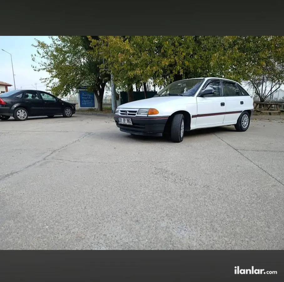 1994 Opel Astra 1.4 benzinli manuel otomobil - Fotoğraf 2