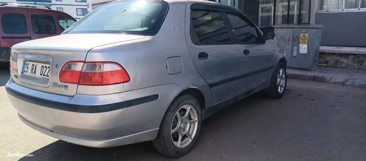 2004 Fiat Albea 1.2 benzinli manuel otomobil - Fotoğraf 3