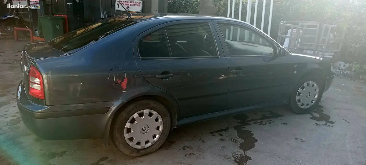 2005 Skoda Octavia 1.6 benzinli manuel otomobil - Fotoğraf 3