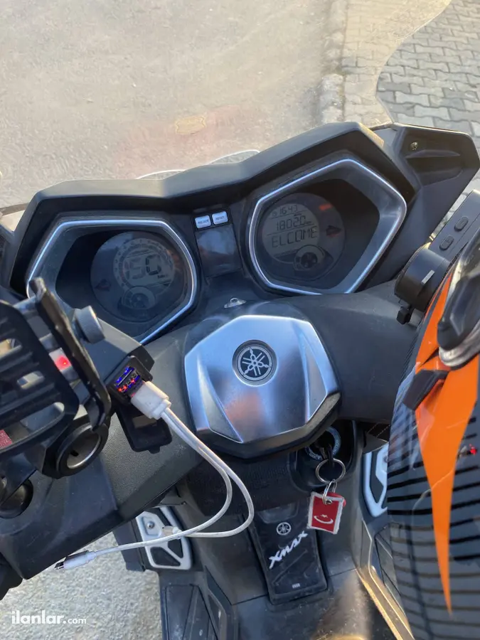 2015 Yamaha X-Max 250 Momo Design benzinli otomatik motosiklet - Fotoğraf 3