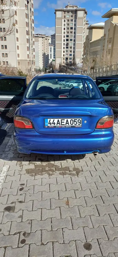 2000 Hyundai Accent 1.5 benzinli manuel otomobil - Fotoğraf 2