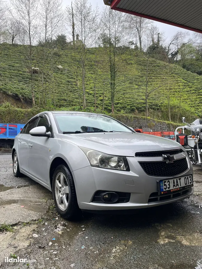 2009 Chevrolet Cruze 1.6 benzinli manuel otomobil - Fotoğraf 2