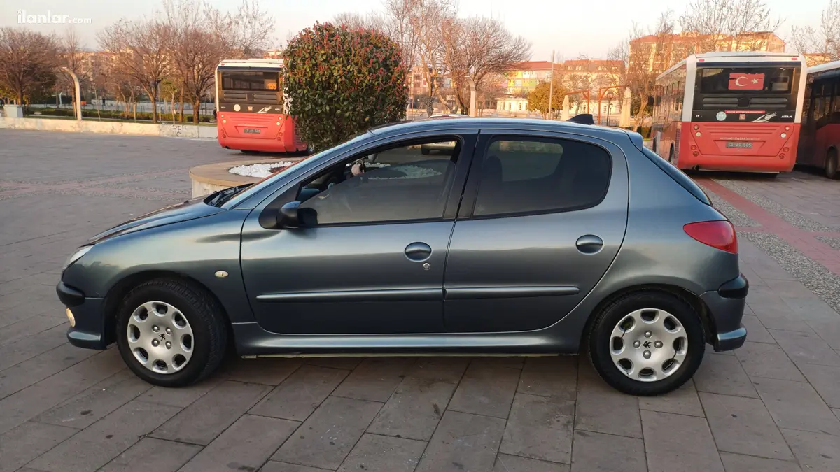 2006 Peugeot 206 1.4 benzinli manuel otomobil - Fotoğraf 3