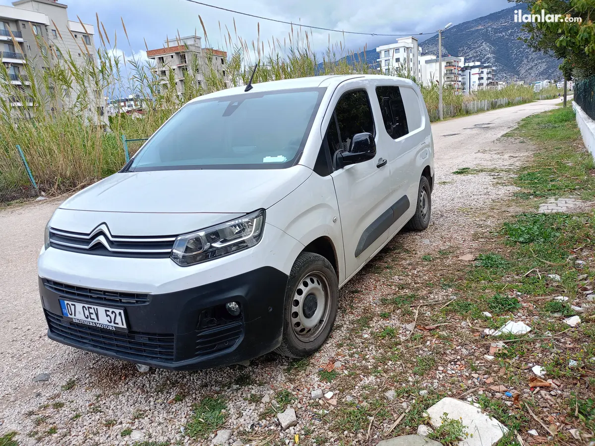 2023 Citroen Berlingo 1.5 BlueHDI dizel manuel minivan & Panelvan - Fotoğraf 1