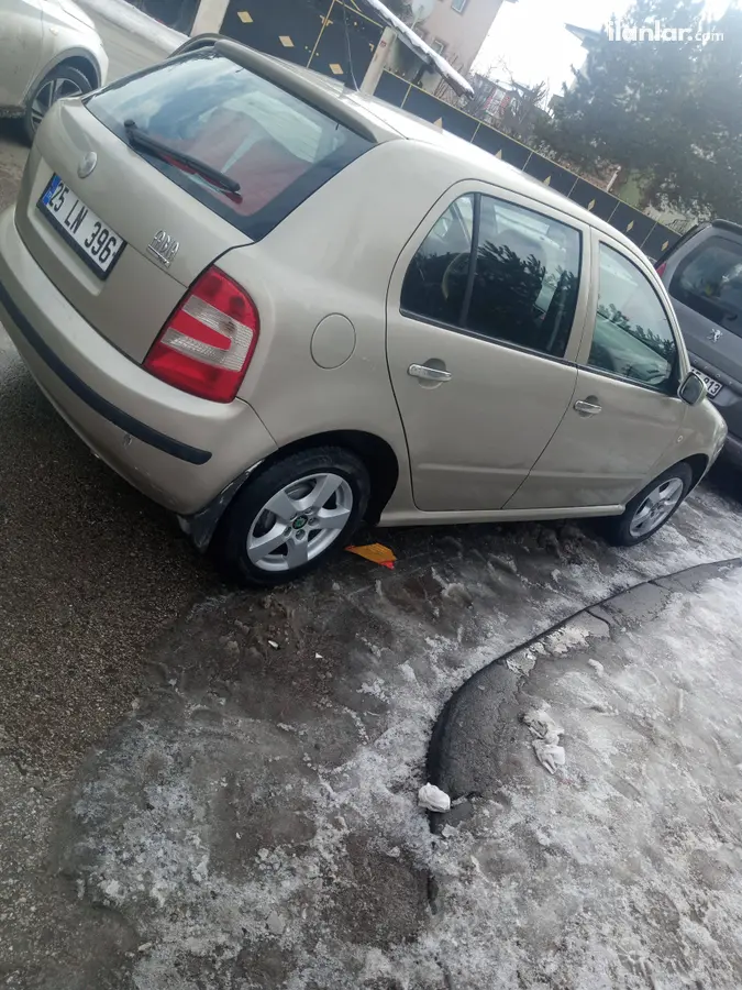 2005 Skoda Fabia 1.4 lPG manuel otomobil - Fotoğraf 3