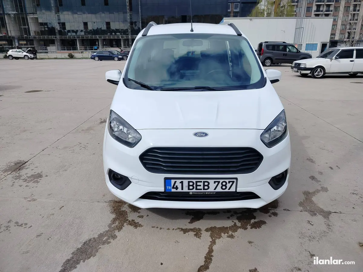 2021 Ford Tourneo Courier 1.5 TDCi dizel manuel minivan & Panelvan - Fotoğraf 3
