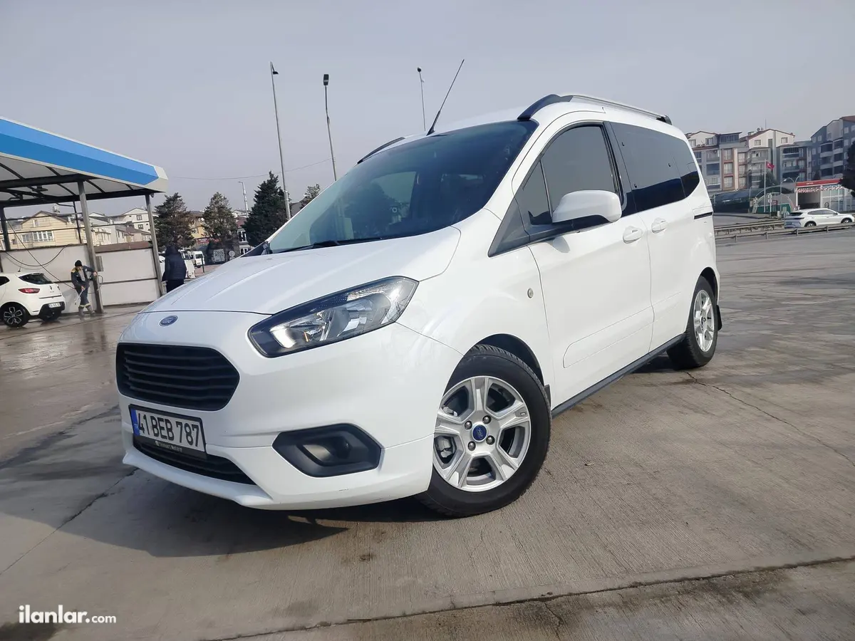 2021 Ford Tourneo Courier 1.5 TDCi dizel manuel minivan & Panelvan - Fotoğraf 1