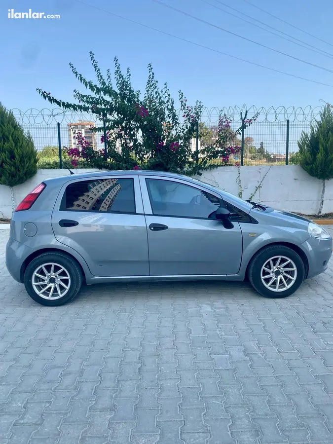 2007 Fiat Punto Grande 1.4 benzinli manuel otomobil - Fotoğraf 3