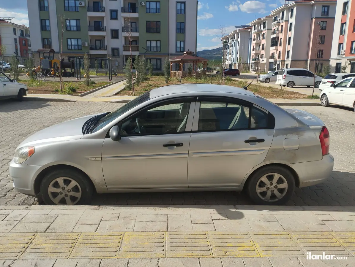 2007 Hyundai Accent Era 1.4 benzinli manuel otomobil - Fotoğraf 3