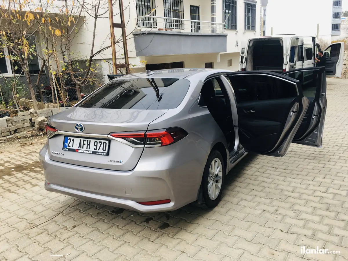 2021 Toyota Corolla 1.8 Hybrid hibrit otomatik otomobil - Fotoğraf 2