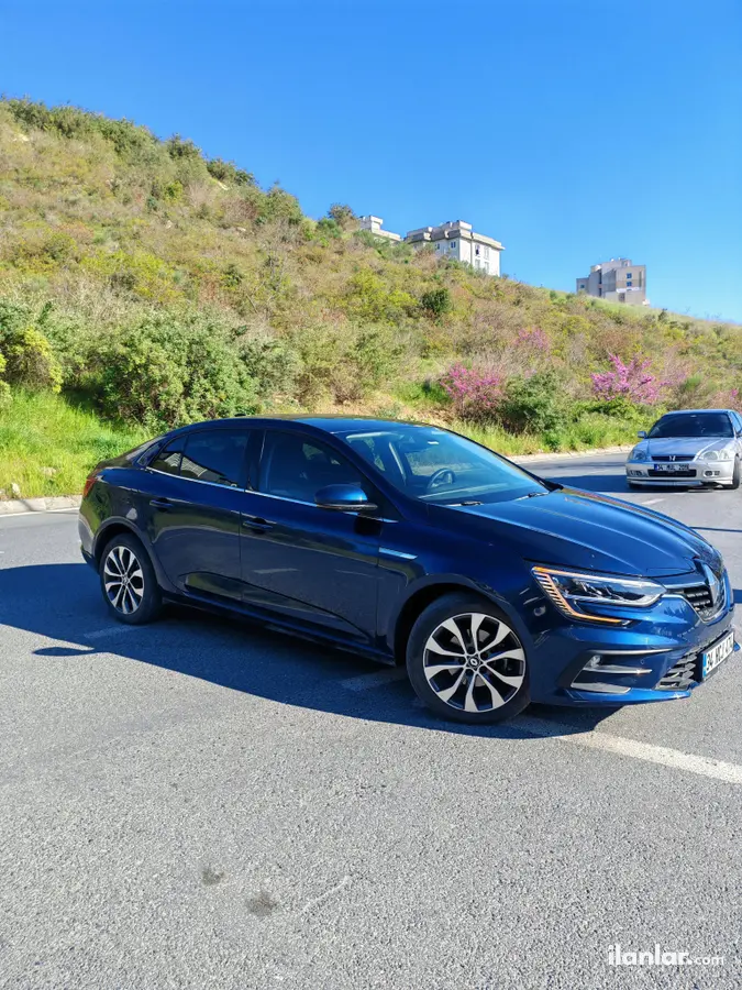2023 Renault Megane 1.3 TCe benzinli otomatik otomobil - Fotoğraf 2