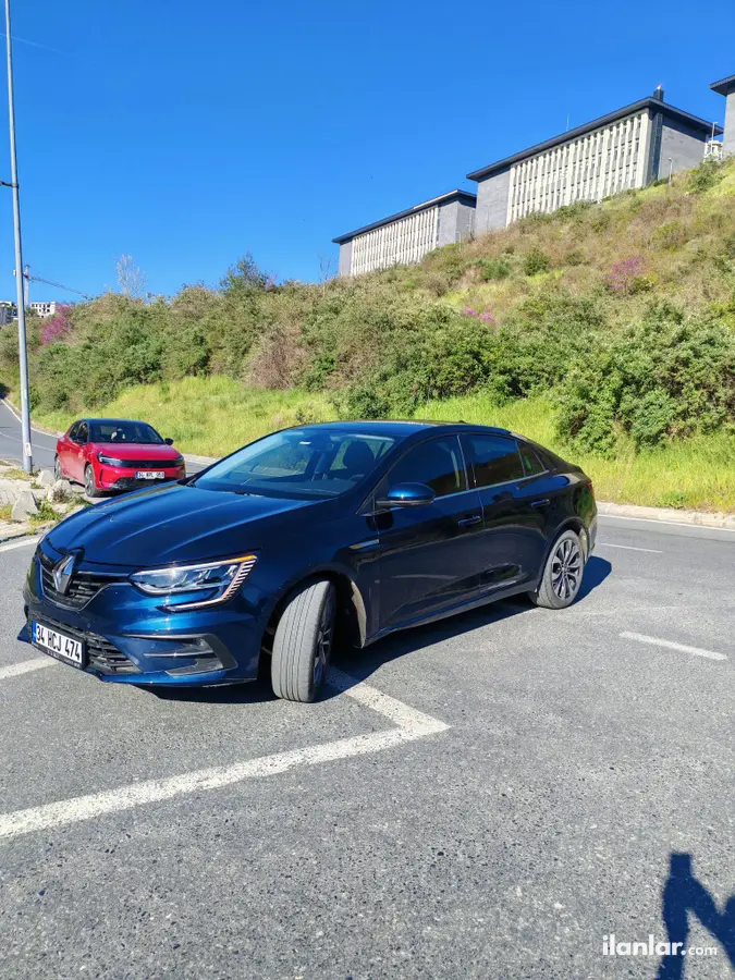 2023 Renault Megane 1.3 TCe benzinli otomatik otomobil - Fotoğraf 1