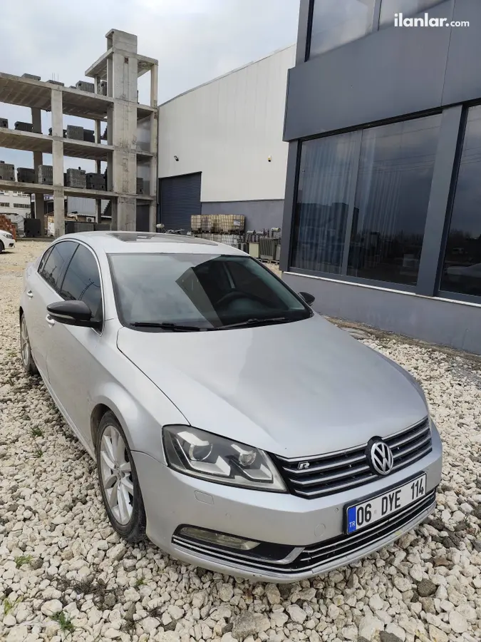 2013 Volkswagen Passat 1.6 TDi BlueMotion dizel yarı Otomatik otomobil - Fotoğraf 1