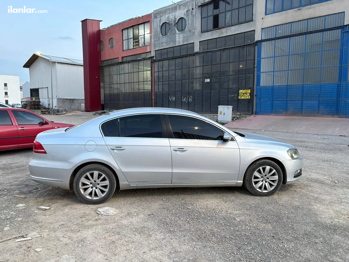 2011 Volkswagen Passat 1.4 TSi BlueMotion benzinli yarı Otomatik otomobil - Fotoğraf 2