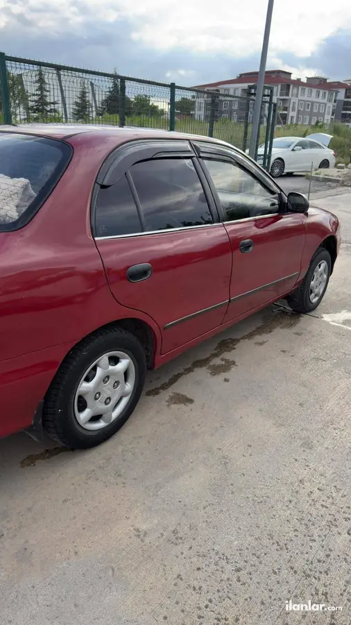 1999 Hyundai Accent 1.3 benzinli manuel otomobil - Fotoğraf 3