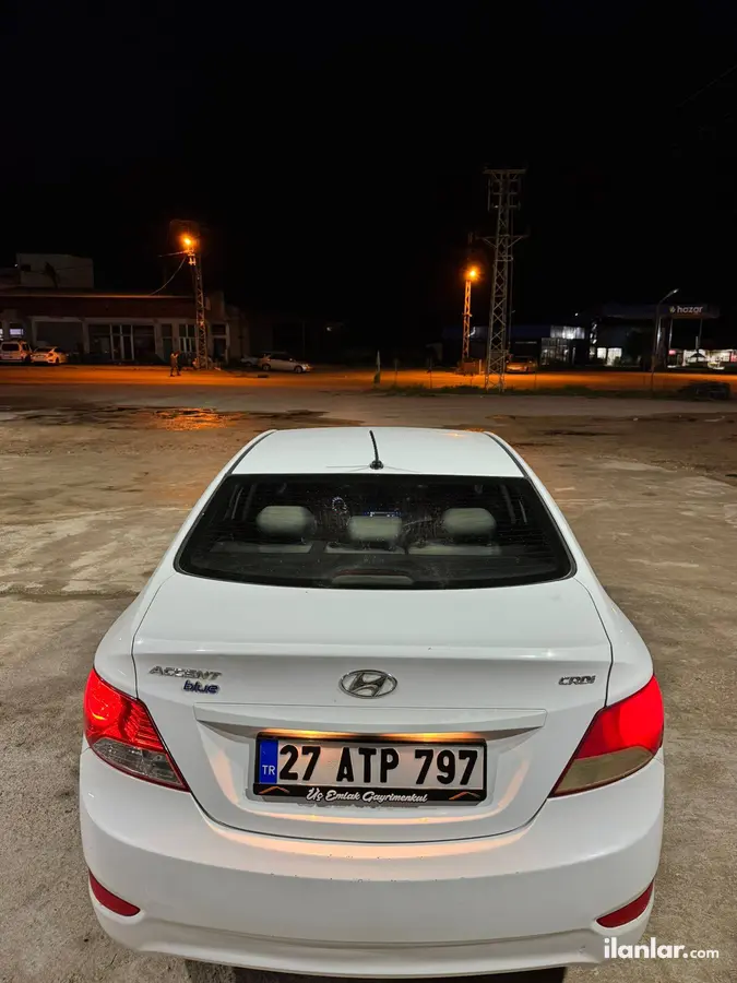 2015 Hyundai Accent Blue 1.6 CRDI dizel manuel otomobil - Fotoğraf 3