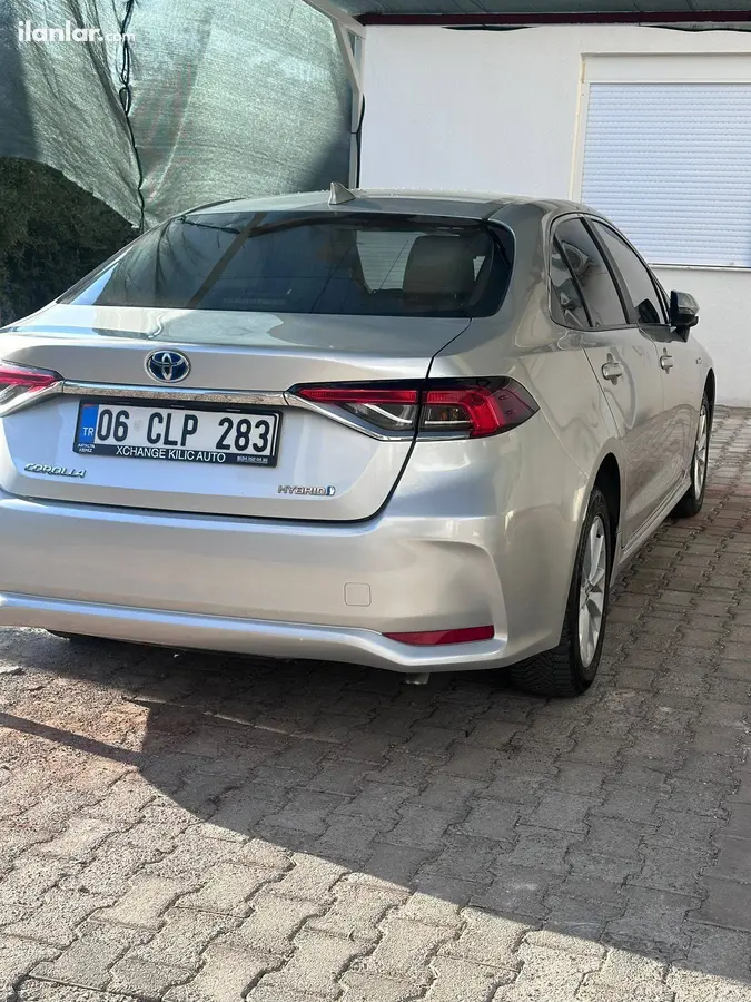 2021 Toyota Corolla 1.8 Hybrid hibrit otomatik otomobil - Fotoğraf 1