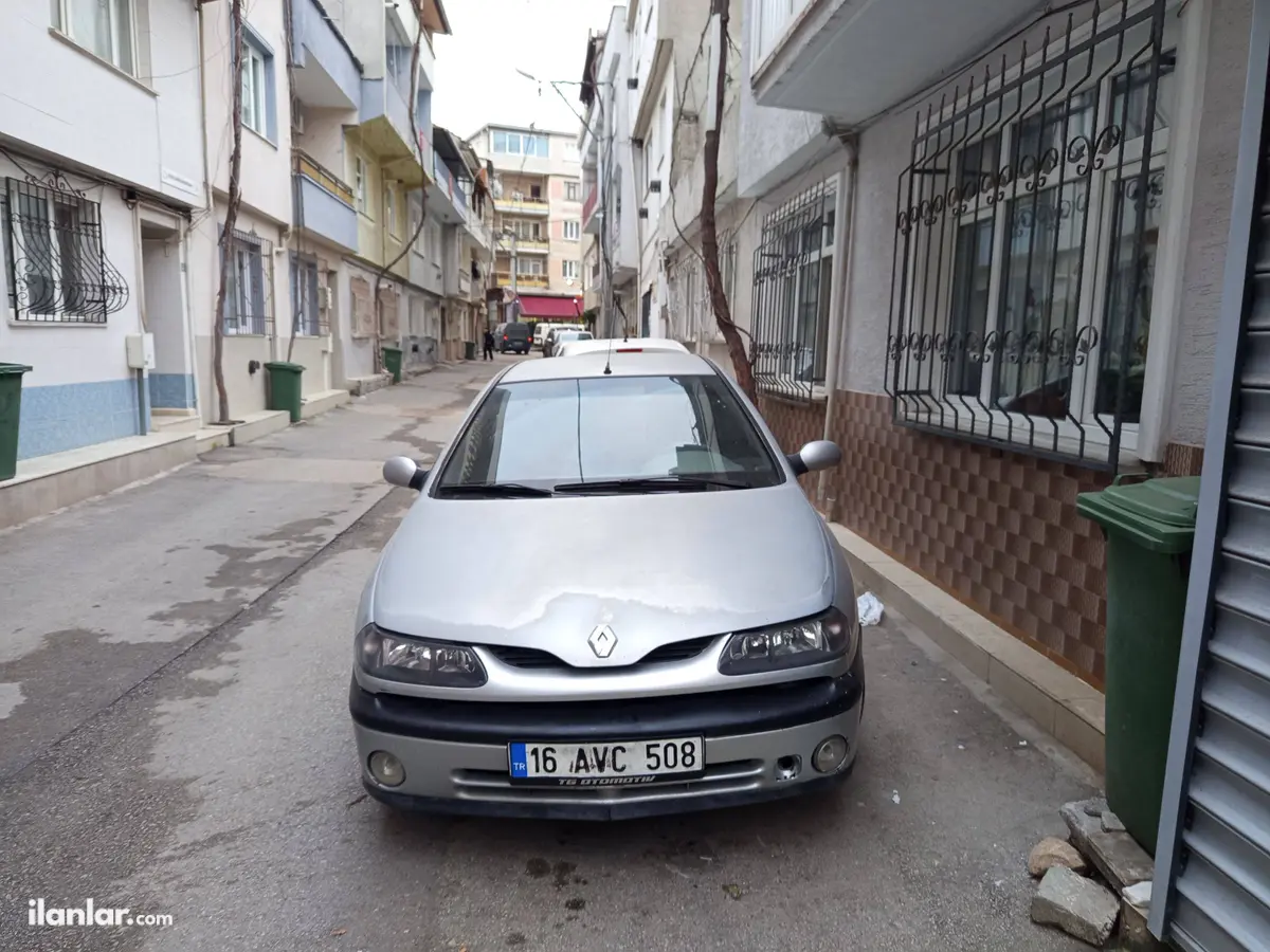 1999 Renault Laguna 2.0 benzinli manuel otomobil - Fotoğraf 2