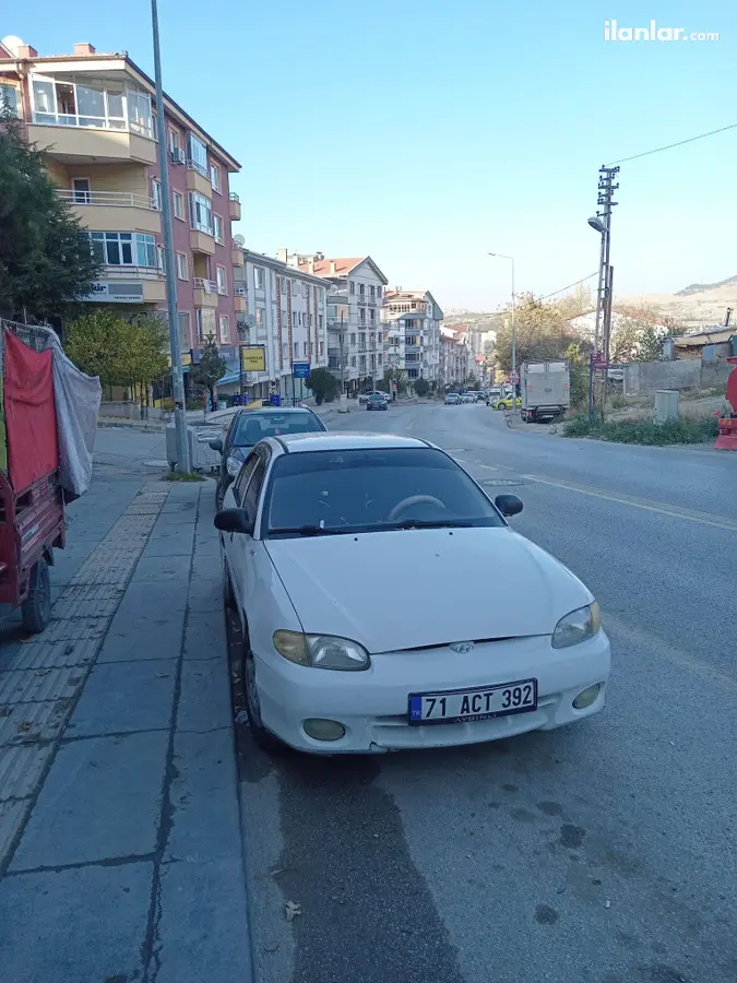 1998 Hyundai Accent 1.3 lPG manuel otomobil - Fotoğraf 1