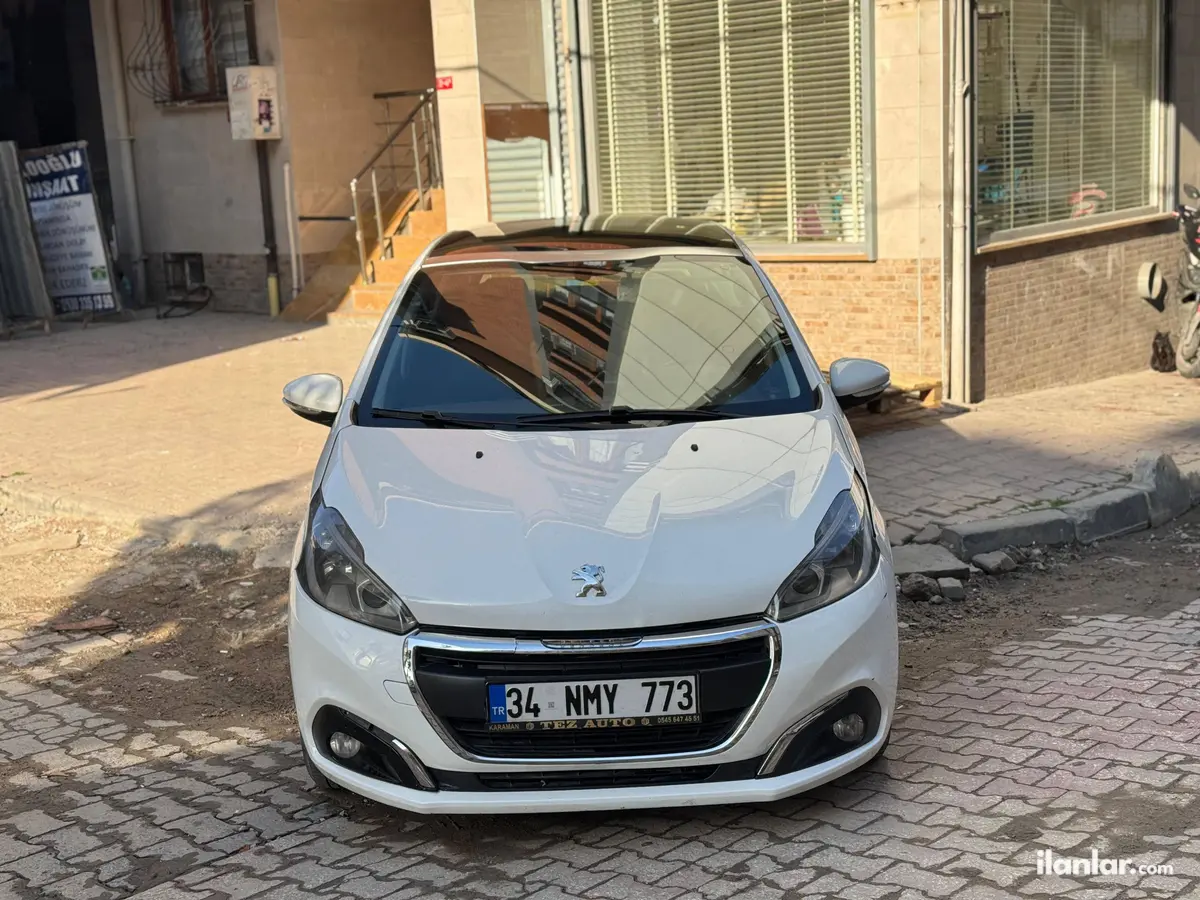 2017 Peugeot 208 1.2 PureTech benzinli otomatik otomobil - Fotoğraf 1