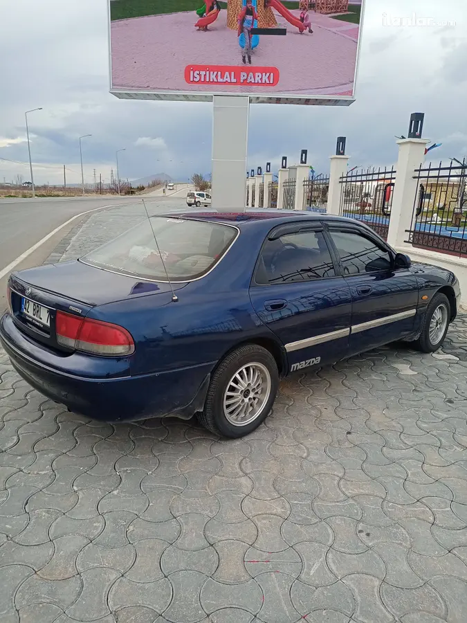 1992 Mazda 626 2.0 benzinli manuel otomobil - Fotoğraf 2