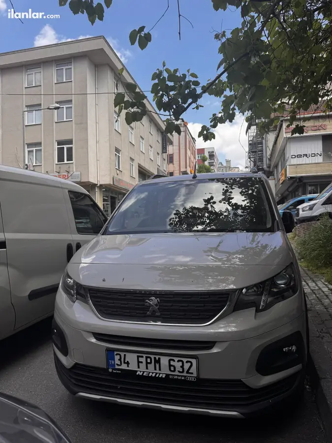 2022 Peugeot Rifter 1.5 BlueHDI dizel otomatik minivan & Panelvan - Fotoğraf 1