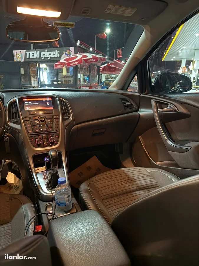 2015 Opel Astra 1.4 T benzinli otomatik otomobil - Fotoğraf 3
