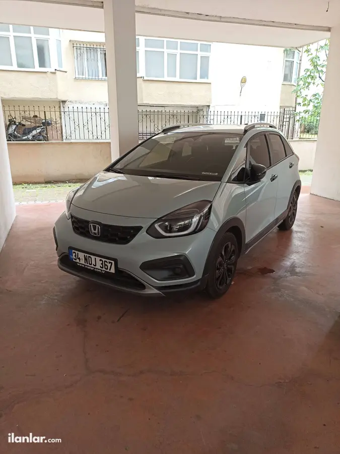 2025 Honda Jazz 1.5 Hybrid hibrit otomatik otomobil - Fotoğraf 1
