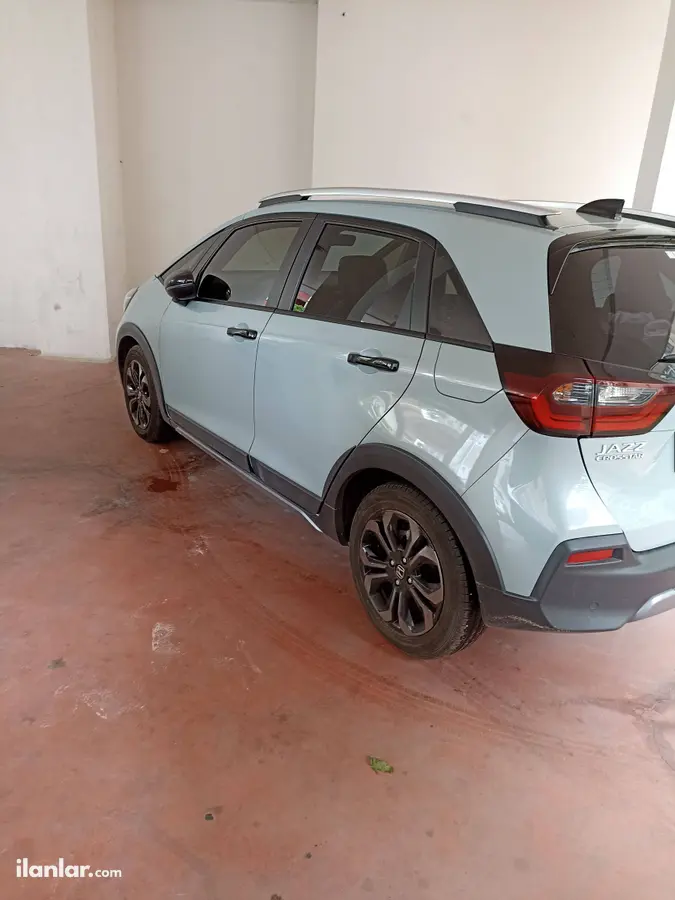 2025 Honda Jazz 1.5 Hybrid hibrit otomatik otomobil - Fotoğraf 3