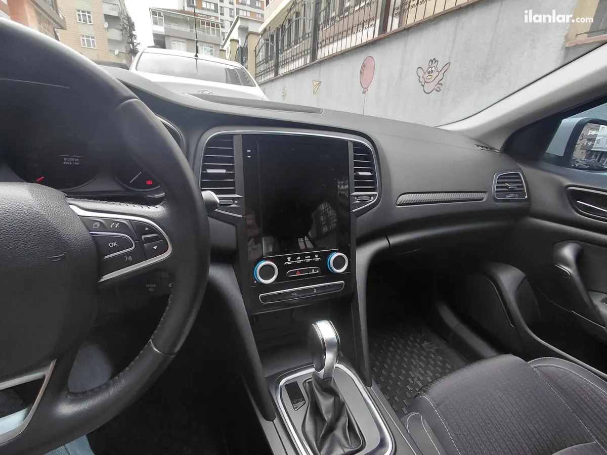 2019 Renault Megane 1.5 Blue DCI dizel yarı Otomatik otomobil - Fotoğraf 3