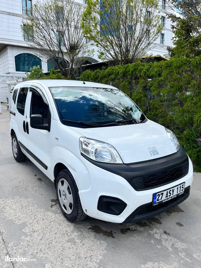 2023 Fiat Fiorino Fiorino Combi benzinli manuel minivan & Panelvan - Fotoğraf 1