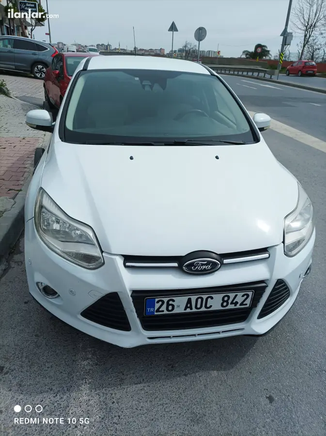 2012 Ford Focus 1.6 TDCi dizel manuel otomobil - Fotoğraf 1