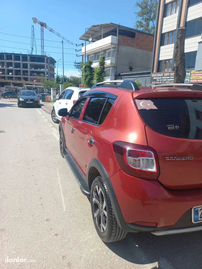2016 Dacia Sandero 1.5 dCi dizel manuel otomobil - Fotoğraf 1