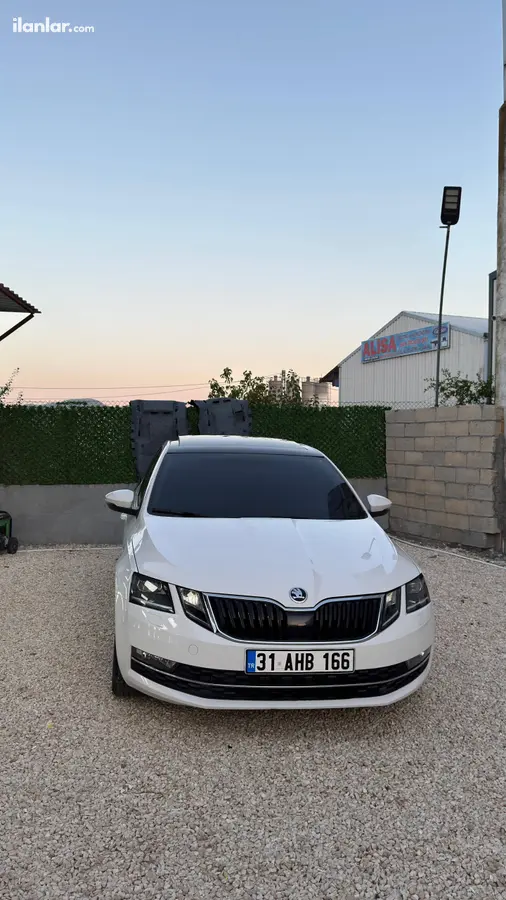 2017 Skoda Octavia 1.6 TDI dizel yarı Otomatik otomobil - Fotoğraf 2